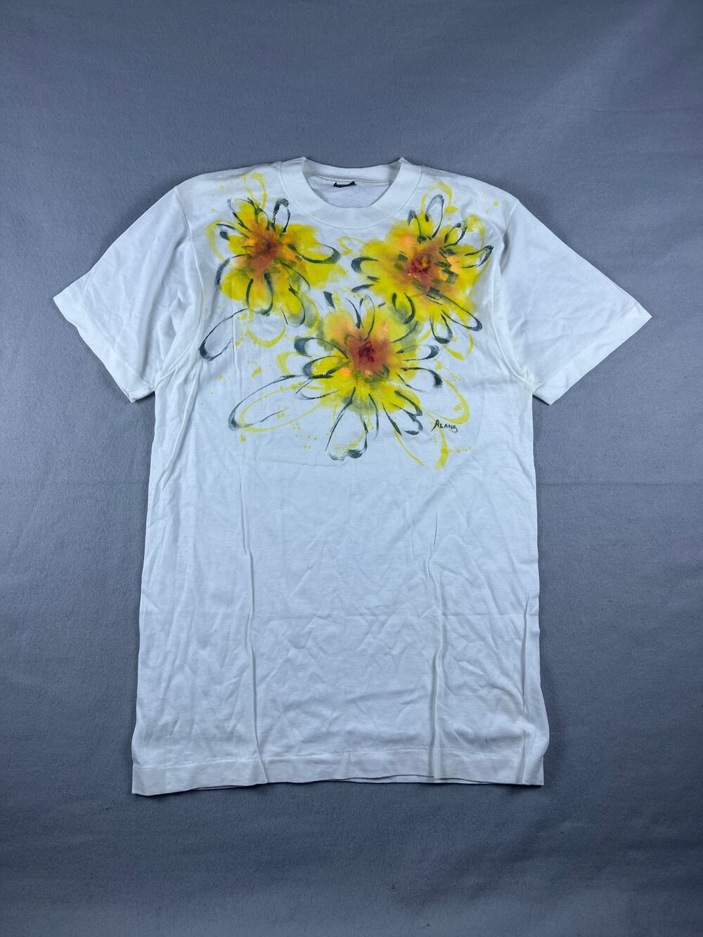 Vintage 90s Floral T-Shirt BVD Mens L White Combed Cotton Hand Painted Art Tee